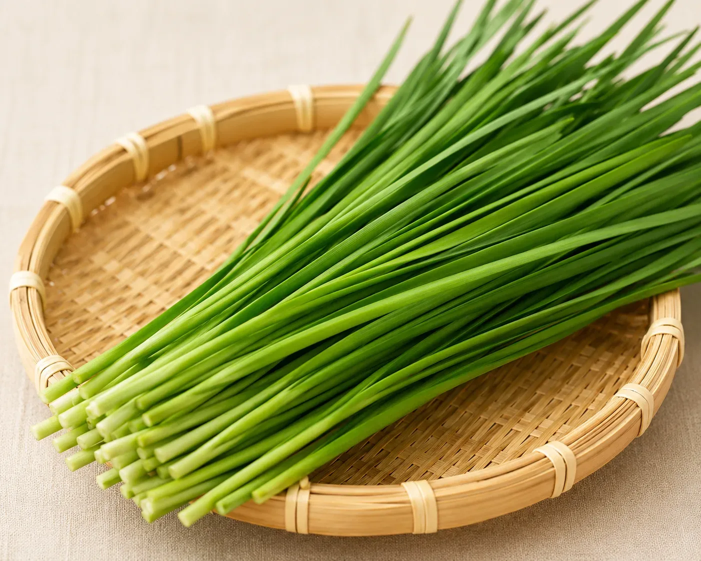 Beyond the Chives: The 'House-Wrecking' Herb of East Asian Cuisine